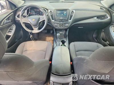 Zdjęcie 8 z 12 samochodu: 2018 CHEVROLET MALIBU LT VIN:1G1ZD5ST8JF152826 - miniatura