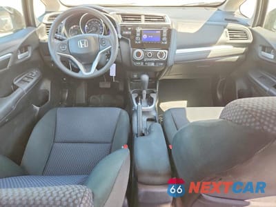Zdjęcie 8 z 13 samochodu: 2018 HONDA FIT LX VIN:3HGGK5H44JM735349 - miniatura