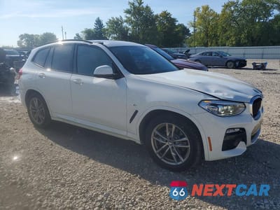 Czwarte zdjęcie samochodu z boku: 2019 BMW X3 XDRIVE30I VIN:5UXTR9C56KLE21089 - miniatura