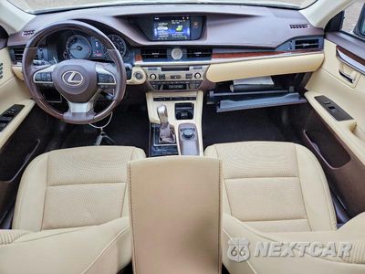 Zdjęcie 8 z 12 samochodu: 2018 LEXUS ES 350 VIN:58ABK1GGXJU105087 - miniatura