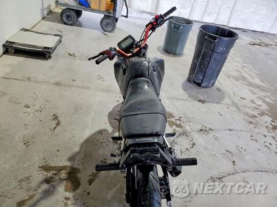 Zdjęcie 6 z 8 samochodu: 2022 HONDA GROM 125 VIN:MLHJC9210N5007477 - miniatura