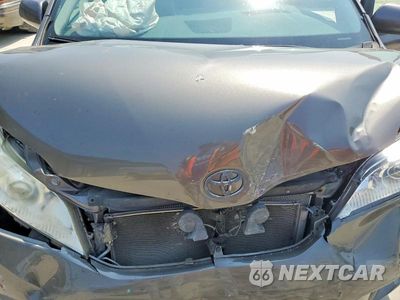 Zdjęcie 12 z 13 samochodu: 2015 TOYOTA SIENNA XLE 8-PASSENGER VIN:5TDYK3DC6FS628945 - miniatura