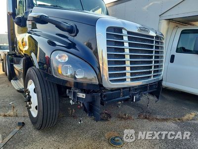 Zdjęcie 13 z 13 samochodu: 2020 FREIGHTLINER CASCADIA 125 SEMI TRUCK VIN:3AKJGEDR4LSLL9043 - miniatura
