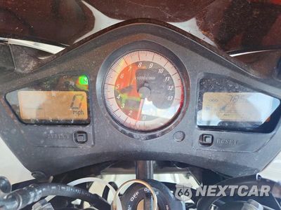 Zdjęcie 7 z 9 samochodu: 2006 HONDA VFR800 VIN:JH2RC46166M800901 - miniatura