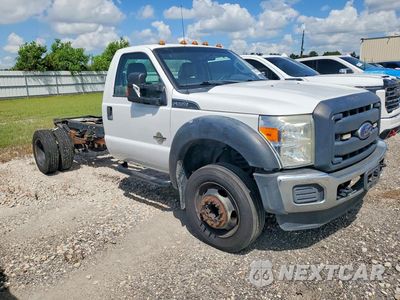 Czwarte zdjęcie samochodu z boku: 2016 FORD F550 SUPER DUTY VIN:1FDUF5GT0GEC46455 - miniatura
