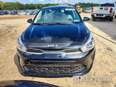 Piąte zdjęcie samochodu w środku: 2023 KIA RIO S VIN:3KPA24AD6PE582890 - miniatura