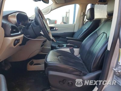 Zdjęcie 7 z 13 samochodu: 2017 CHRYSLER PACIFICA LIMITED VIN:2C4RC1GG8HR748763 - miniatura