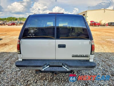 Zdjęcie 6 z 13 samochodu: 1998 CHEVROLET SUBURBAN C1500 VIN:3GNEC16R9WG137684 - miniatura