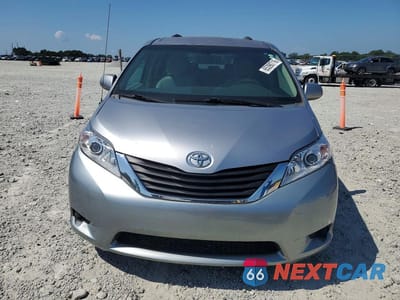 Piąte zdjęcie samochodu w środku: 2011 TOYOTA SIENNA LE VIN:5TDKK3DC6BS169223 - miniatura