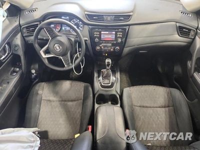 Zdjęcie 8 z 13 samochodu: 2017 NISSAN ROGUE S VIN:5N1AT2MT3HC746489 - miniatura