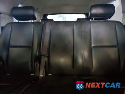 Zdjęcie 10 z 13 samochodu: 2008 CHEVROLET SUBURBAN K1500 LS VIN:3GNFK16388G303618 - miniatura