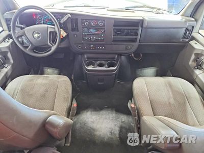 Zdjęcie 8 z 13 samochodu: 2014 CHEVROLET EXPRESS G3500 LT VIN:1GAZG1FA8E1196420 - miniatura