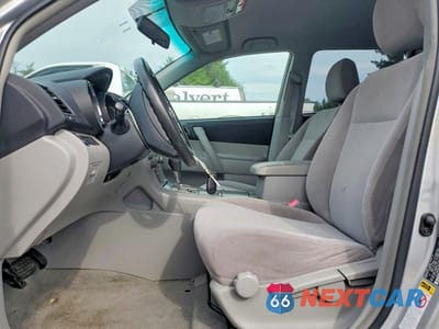 Zdjęcie 7 z 13 samochodu: 2009 TOYOTA HIGHLANDER BASE VIN:JTEDA41A392006336 - miniatura