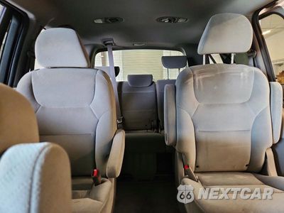 Zdjęcie 10 z 13 samochodu: 2010 HONDA ODYSSEY LX VIN:5FNRL3H21AB112024 - miniatura