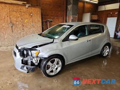 2013 CHEVROLET SONIC LTZ 1G1JE6SG8D4188471 - główne zdjęcie licytacji z USA - miniatura