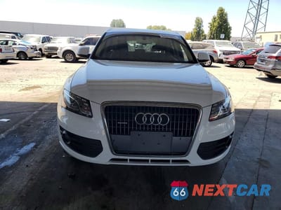 Piąte zdjęcie samochodu w środku: 2011 AUDI Q5 PREMIUM PLUS VIN:WA1LFAFP0BA065296 - miniatura