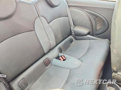 Zdjęcie 10 z 12 samochodu: 2010 MINI COOPER VIN:WMWMF3C51ATU78840 - miniatura