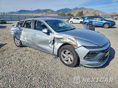 Czwarte zdjęcie samochodu z boku: 2025 HYUNDAI SONATA SE VIN:KMHL24JA6SA439010 - miniatura