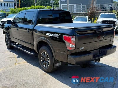 Drugie zdjęcie samochodu z przodu: 2023 NISSAN TITAN PRO-4X VIN:1N6AA1ED3PN104690 - miniatura