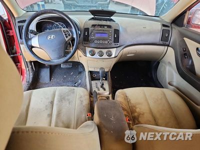 Zdjęcie 8 z 12 samochodu: 2010 HYUNDAI ELANTRA GLS VIN:KMHDU4AD0AU915337 - miniatura
