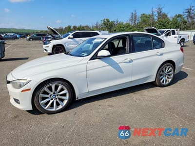 2015 BMW 320 I XDRIVE WBA3C3G54FNT52997 - główne zdjęcie licytacji z USA - miniatura