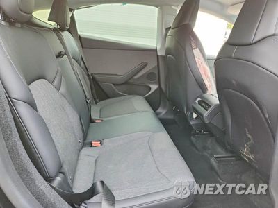 Zdjęcie 10 z 12 samochodu: 2026 TESLA MODEL Y VIN:7SAYGDEE0TA641844 - miniatura