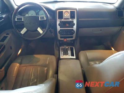 Zdjęcie 8 z 12 samochodu: 2007 CHRYSLER 300C VIN:2C3LA63HX7H765631 - miniatura