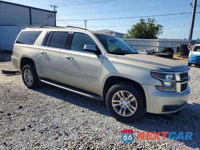 Czwarte zdjęcie samochodu z boku: 2016 CHEVROLET SUBURBAN C1500 LT VIN:1GNSCHKC6GR413950 - miniatura