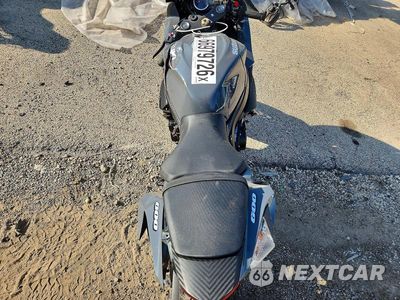 Zdjęcie 6 z 9 samochodu: 2025 SUZUKI GSX-R600 VIN:JS1GN7FA6S7100942 - miniatura