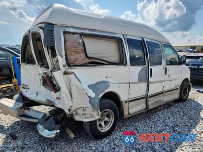 Trzecie zdjęcie samochodu z tyłu: 2001 GMC SAVANA RV G1500 VIN:1GDFG15R911126321 - miniatura