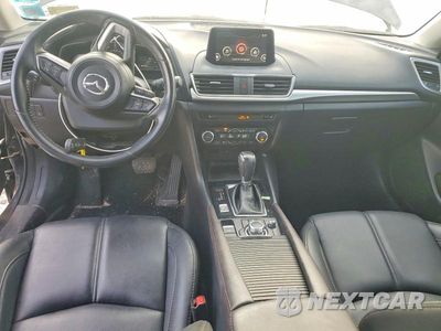 Zdjęcie 8 z 13 samochodu: 2018 MAZDA 3 TOURING VIN:3MZBN1L38JM255206 - miniatura
