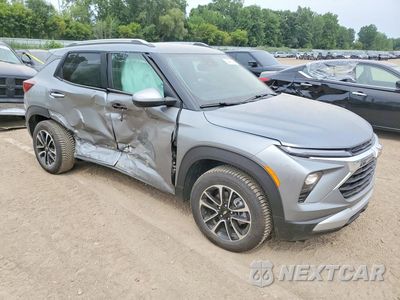 Czwarte zdjęcie samochodu z boku: 2025 CHEVROLET TRAILBLAZER LT VIN:KL79MRSL8SB101881 - miniatura