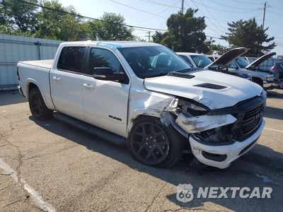 Czwarte zdjęcie samochodu z boku: 2022 RAM 1500 LARAMIE VIN:1C6SRFJT6NN401385 - miniatura