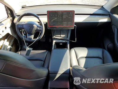 Zdjęcie 8 z 13 samochodu: 2022 TESLA MODEL Y VIN:7SAYGDEE0NF354056 - miniatura