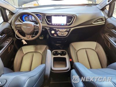 Zdjęcie 8 z 14 samochodu: 2026 CHRYSLER PACIFICA SELECT VIN:2C4RC1BG0TR280477 - miniatura