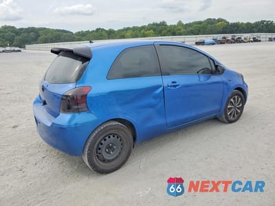 Trzecie zdjęcie samochodu z tyłu: 2010 TOYOTA YARIS VIN:JTDJT4K38A5319435 - miniatura
