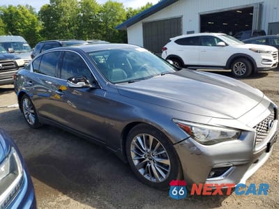 Czwarte zdjęcie samochodu z boku: 2019 INFINITI Q50 3.0T LUXE VIN:JN1EV7AR5KM553593 - miniatura