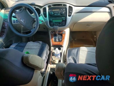 Zdjęcie 8 z 12 samochodu: 2004 TOYOTA HIGHLANDER LIMITED VIN:JTEDP21AX40025327 - miniatura