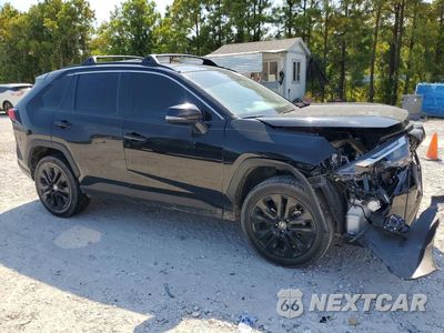 Czwarte zdjęcie samochodu z boku: 2024 TOYOTA RAV4 XLE PREMIUM VIN:2T3C1RFV9RW327104 - miniatura