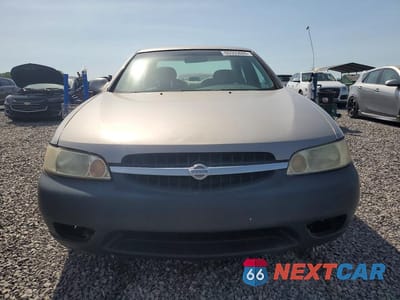 Piąte zdjęcie samochodu w środku: 2001 NISSAN ALTIMA XE VIN:1N4DL01D61C142871 - miniatura