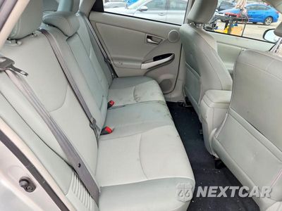Zdjęcie 10 z 13 samochodu: 2012 TOYOTA PRIUS FOUR VIN:JTDKN3DU7C0336290 - miniatura