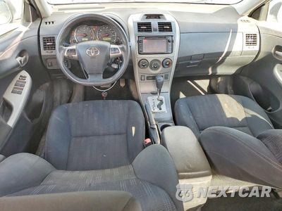 Zdjęcie 8 z 12 samochodu: 2012 TOYOTA COROLLA S VIN:2T1BU4EE7CC888359 - miniatura