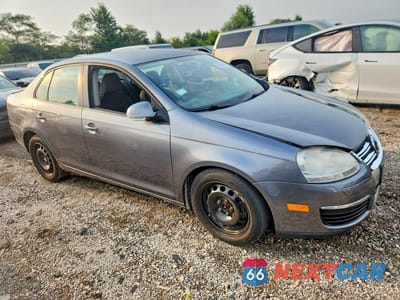Czwarte zdjęcie samochodu z boku: 2009 VOLKSWAGEN JETTA S VIN:3VWJM71K49M128041 - miniatura