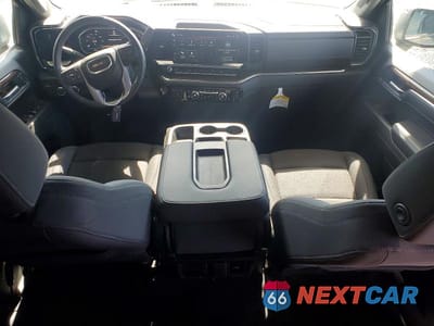 Zdjęcie 8 z 12 samochodu: 2024 GMC SIERRA K1500 SLE VIN:3GTPUBEK8RG226286 - miniatura