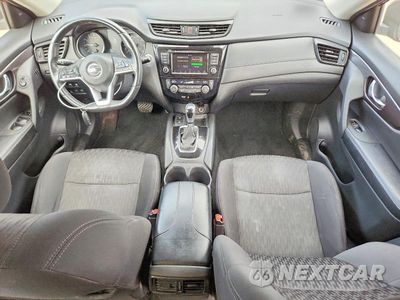 Zdjęcie 8 z 13 samochodu: 2019 NISSAN ROGUE SV VIN:5N1AT2MV1KC814524 - miniatura