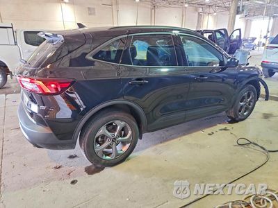 Trzecie zdjęcie samochodu z tyłu: 2025 FORD ESCAPE ST LINE VIN:1FMCU9MN5SUA90684 - miniatura