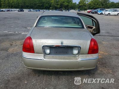 Zdjęcie 6 z 12 samochodu: 2007 LINCOLN TOWN CAR SIGNATURE LIMITED VIN:1LNHM82V47Y636877 - miniatura