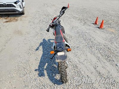 Zdjęcie 6 z 9 samochodu: 2006 HONDA CRF230 F VIN:9C2ME09036R002703 - miniatura
