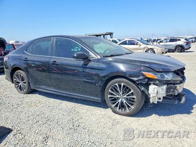 Czwarte zdjęcie samochodu z boku: 2018 TOYOTA CAMRY SE VIN:4T1B11HK3JU050592 - miniatura
