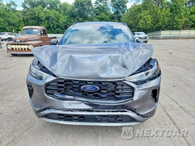 Piąte zdjęcie samochodu w środku: 2023 FORD ESCAPE ST LINE VIN:1FMCU9MN0PUA18010 - miniatura